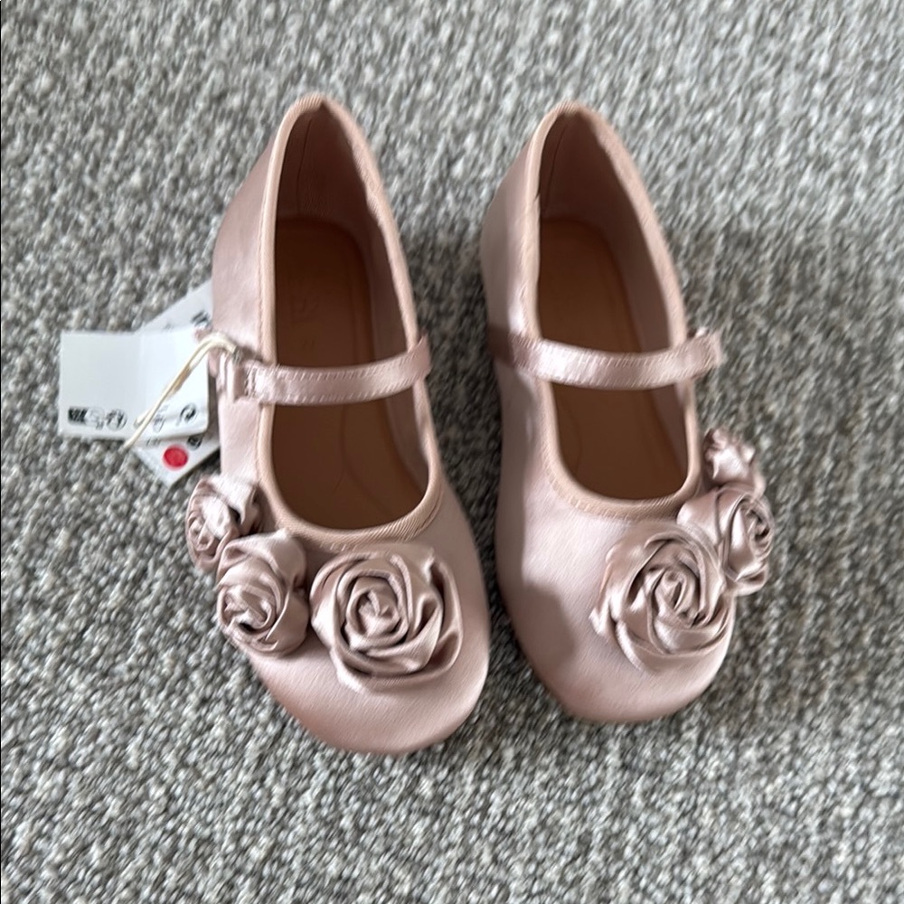 New Zara Kid Pink Satin Rose Flower Shoes Floral Flats shoes 10.5 27